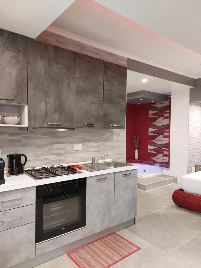 Sweet Home & Wellness Luxury Apartment Nettuno Buitenkant foto