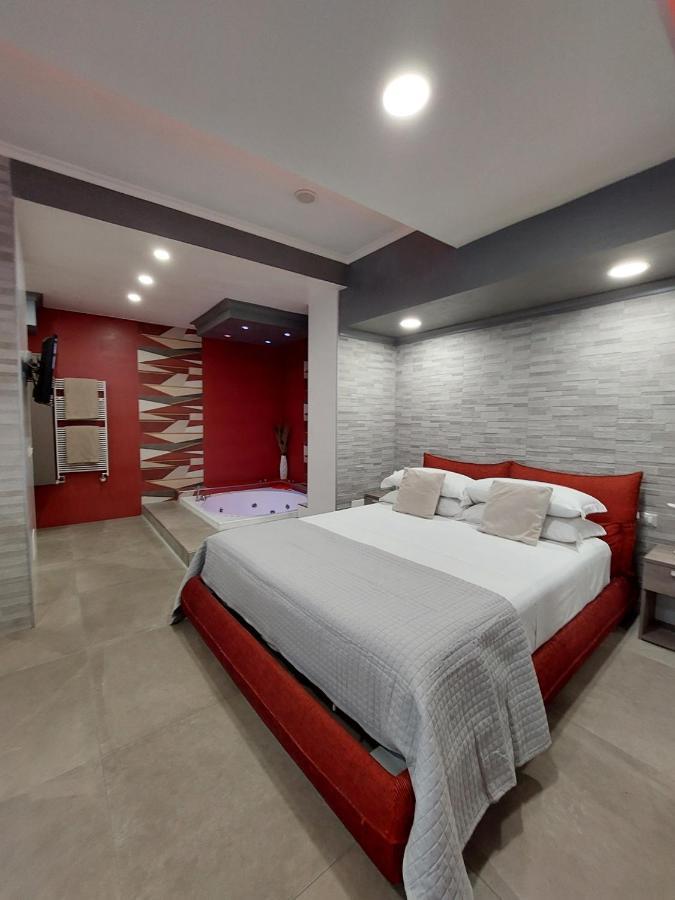 Sweet Home & Wellness Luxury Apartment Nettuno Buitenkant foto